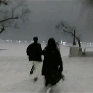 体育生爽擼又大又粗的雞巴自慰
