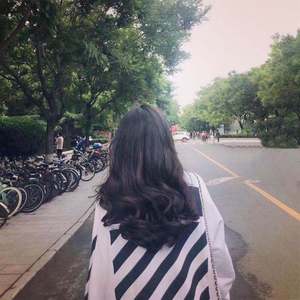 免费的插B爱爱全过程
