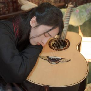 貂蝉疯狂❌喷水自慰爽
